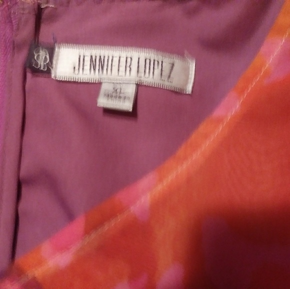 Jennifer Lopez multi-colored top - Picture 2 of 3